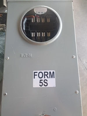 EATON METER BASE,CAT:1008695A-CH,20A 600V 3PH,3 或 4 线 5S — 第 1/4 张图片