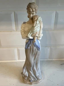 Vintage Antique German Porcelain Figurine Woman And Baby - Picture 1 of 9