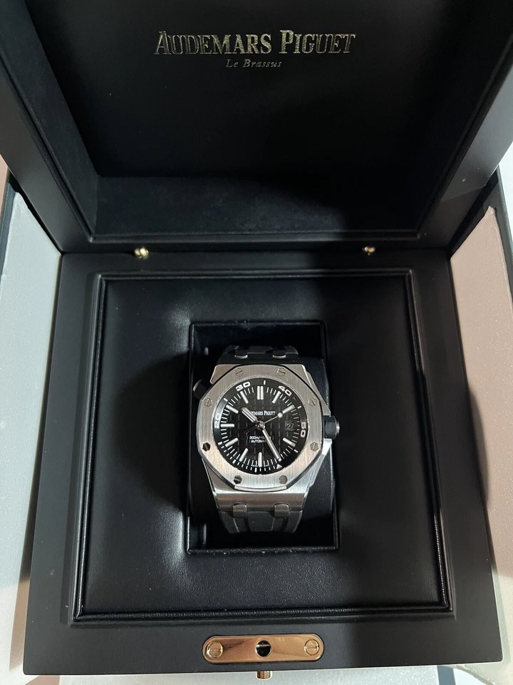 Reloj Audemars Piguet Royal Oak Hombre Negro - 15710ST.OO.A002CA.01 Foto 1 de 4