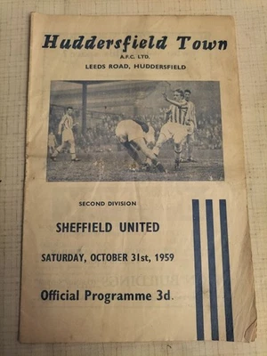 1959/60 Huddersfield v Sheffield United 31st Oct 1959 programme Denis Law - Image 1 of 3