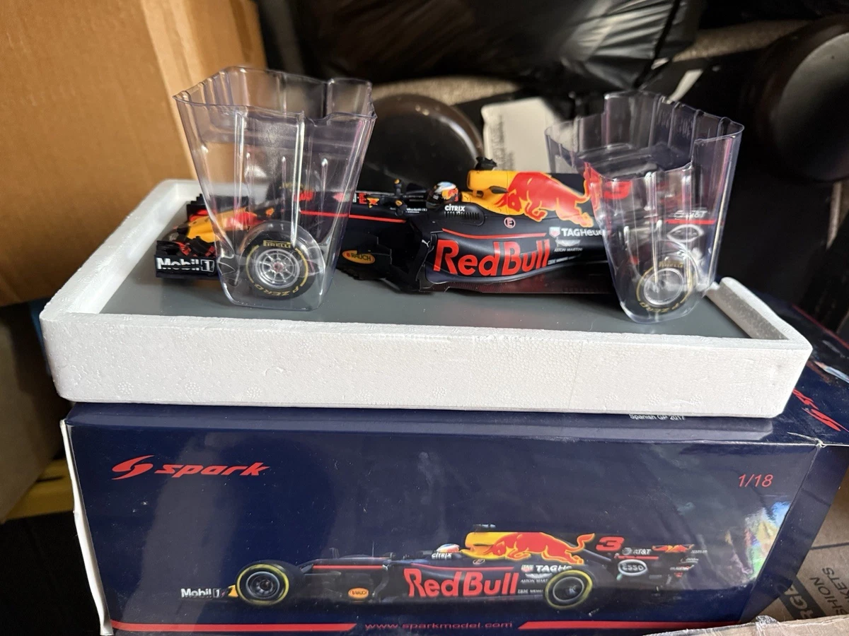 45833 未開封 Sparkmodel RED Bull Toro Rosso Honda STR13 2018