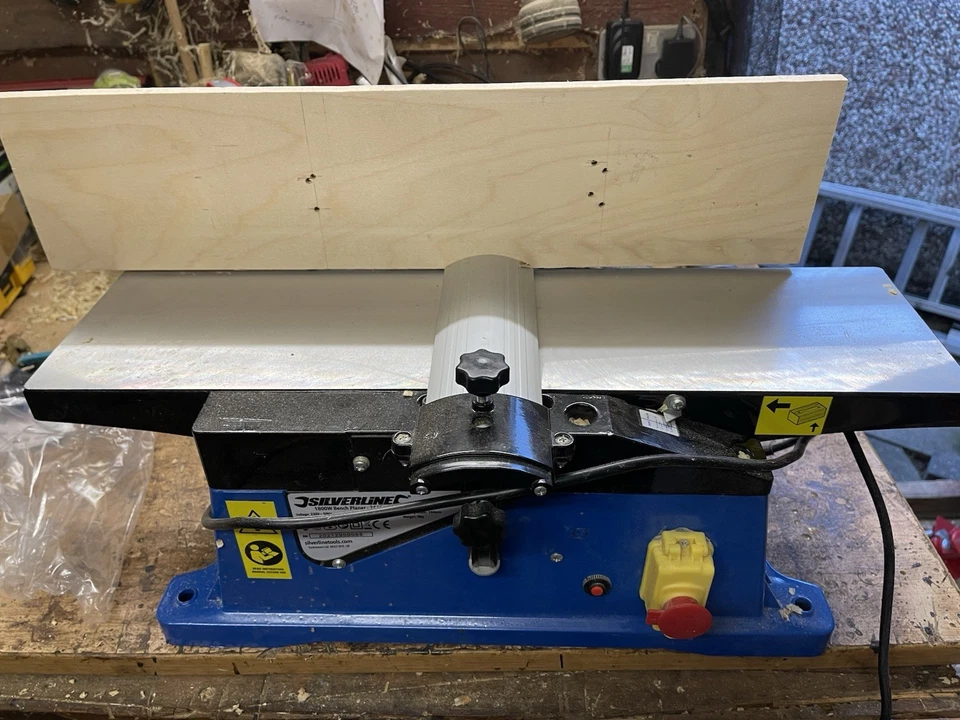 Woodworking Machine.   Silverline pick up only   - Image 1 of 3