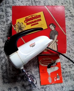 Vtg 50's SUNBEAM White Mixmaster Junior Steel Metal Hand Mixer  w/ Box & Booklet - Picture 1 of 10