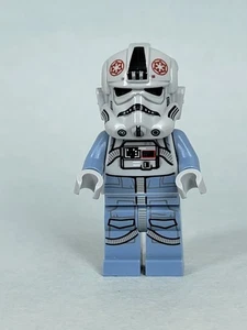 LEGO Star Wars Minifigure AT-AT Driver Female sw1176 UCS AT-AT 75313 15b - Picture 1 of 4