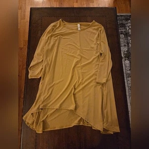 women 3x golden yellow asymmetrical hem 3/4 sleeve - Picture 1 of 1