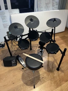 Alesis Nitro Mesh - Electronic Drum Kit With Headphones, Key, Drumsticks , Stool - Picture 1 of 6
