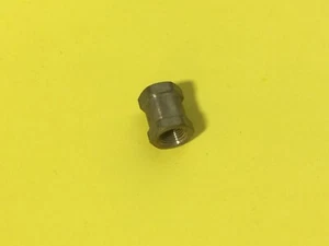 NEW Cajon/Swagelok B-2-HCG 1/8" FNPT x 1/8" FNPT Brass Hex Coupling - Picture 1 of 2