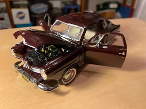 Studebaker Commander 1951 highway 61 1:18 coche escala diecast - Imagen 1 de 5