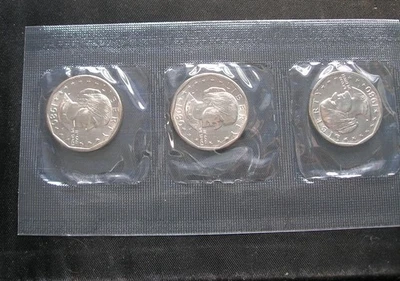 1980 Dollar Souvenir Susan B  three coin set  uncirculated - Image 1 of 3