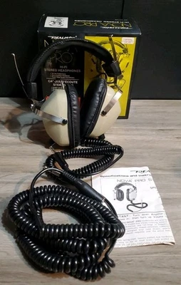 Auriculares Estéreo Realistas Nova Pro De Colección Caja Original 33-1014B En muy buena condición Cable Extra Foto 1 de 4