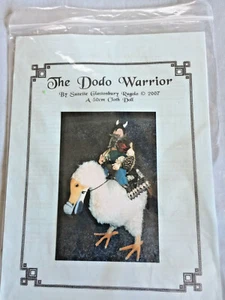 The Dodo Warrior 20" Stoffpuppe Muster von Suzette Glastonbury Rugulo 2007 - Bild 1 von 2