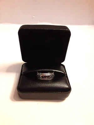Anillo de plata de ley .925 con banda de eslabones de diamantes negros para hombre talla 9,75 Foto 1 de 4