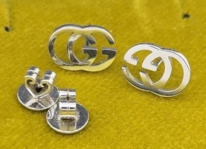 Gucci Running G Earrings , 18k White Gold Mint Condition , Genuine - Picture 1 of 11