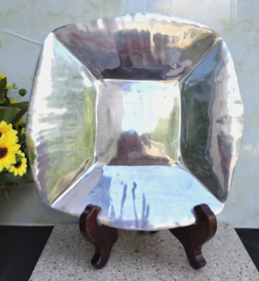 Plato cuadrado de aluminio para servir - 12" cuadrado Foto 1 de 4