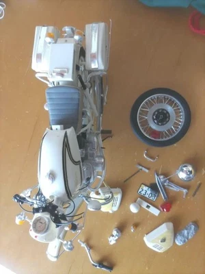 Tamiya 1/6 Cb750 Police Type Model Kit Motorcycle Plastic Assembly Scale Model - Image 1 of 4