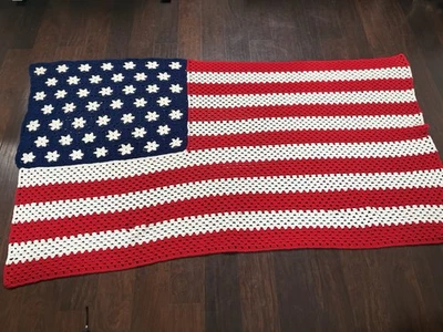 Cobertor afegão bandeira americana EUA vermelho branco e azul vintage feito à mão crochê 84x47 - Imagem 1 de 4