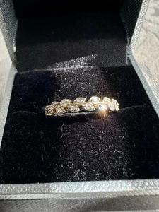 Emmy London 18ct Yellow Gold Diamond Leaf Eternity Ring SIZE K - Picture 1 of 9