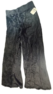 NWT Forever 21 Fuzzy Black Pants - Women's Large - Cozy & Chic! - Picture 1 of 19