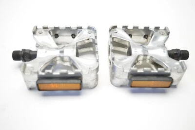 VP-717 FORGED ALLOY SCHWINN CHOPPER BICYCLE PLATFORM PEDALS 9/16 X 20 TPI - Image 1 of 4