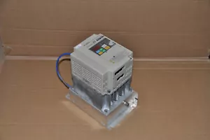 Inversor de frecuencia Omron VS mini J7 CIMR-J7AZB0P7 1.1kW 0-400Hz - Imagen 1 de 1