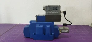 Bosch Rexroth 4WRLE 27 Q3-550P-42/MPT/24A1-998 Regel-Wegeventil mit Elektronik - Bild 1 von 10