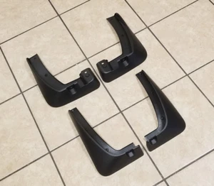 2016-2018 Kia Sorento LX EX Front and Rear Splash Guard Mud Flap Set OEM Kia New - Picture 1 of 15