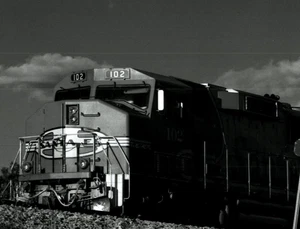 Vintage 5x3.5  Train Photograph - Picture 1 of 2