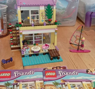 LEGO FRIENDS: Stephanie's Beach House (41037) Foto 1 de 4
