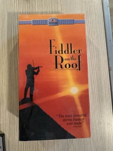 Fiddler on the Roof (VHS 1988) 1971 Musical Drama, NEW/SEALED 2 Tapes - Imagen 1 de 2