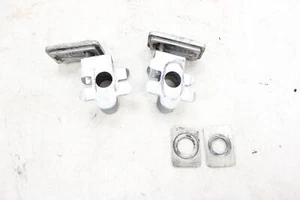 04-11 SUZUKI VSTROM 650 SWINGARM CHAIN TENSIONER ADJUSTMENT BRACKETS - Bild 1 von 6