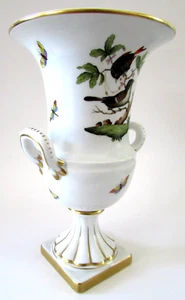 HEREND Rothschild Bird Neoclassical Footed Urn/Vase - Picture 1 of 10