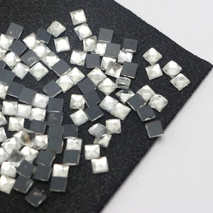 500 Clear Tiny Faceted Square Flatback Glass Crystal Rhinestone Gems 4mm Nail - Picture 1 of 10