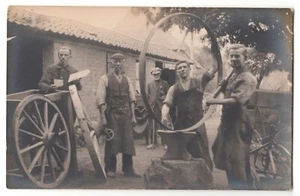 Professioni posizionatore costruzioni in legno Wagner operaio con strumento wood metal workers ~ 1910 - Foto 1 di 2