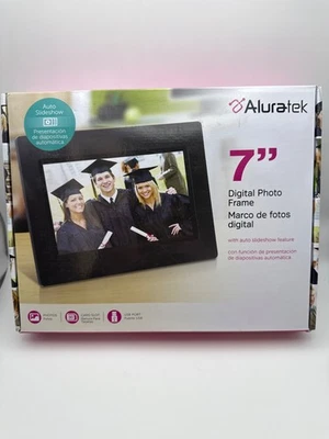 Aluratek 7" Digital Photo Frame - Image 1 of 4