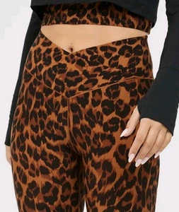 Offline by aerie Real Me Crossover leopard print high rise leggings size Large - Picture 1 of 6