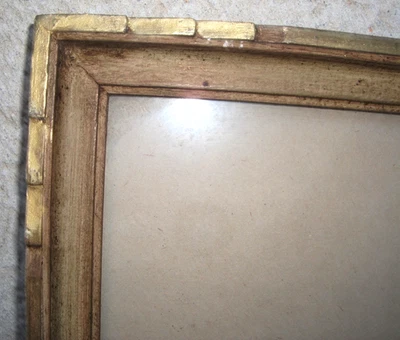 Cadre ancien en bois bord doré 35 X 45 Feuil 30 X 40 cm+verre ancien - Photo 1/4