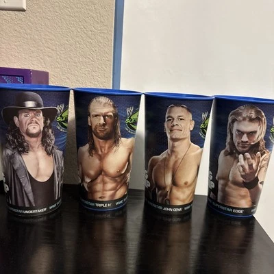 Lote de 4 tazas 7-11 Super Big Gulp WWE Summer Slam 2009 Undertaker Cena Triple H Edge Foto 1 de 4
