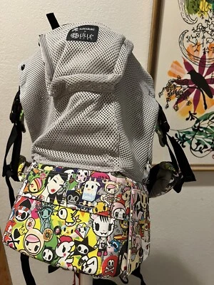 Portabebés Tokidoki Lille Ergonómico Todas las Temporadas 6 Posiciones Gris Rebelde Foto 1 de 4