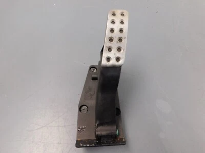 2015 11 12 13 14 16 Ferrari FF acelerador acelerador pedal de gasolina #7170 J1 Foto 1 de 4