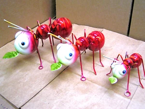 TWO Metal Art Ants, Garden, Pond, fountain decoration set - Picture 1 of 6