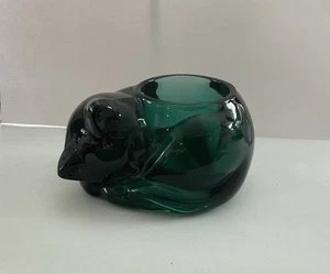 Vtg Indiana Glass Candle Holder Emerald Green Sleeping Cat Votive Tea-light MCM - Picture 1 of 6