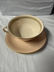 Lenox USA Caribee Rosa Bone China Teetasse & Untertasse X444 - Bild 1 von 3