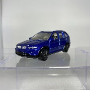 MotorMax #6025 BMW X5 1:64 Diecast SUV Blue 