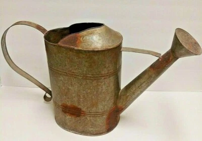 Rusty Galvanized Watering Can Americana Folk Yard Art - Image 1 of 4
