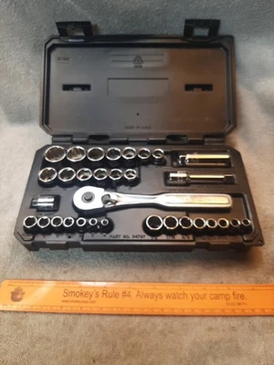 Vintage NOS Craftsman 1/4" & 3/8" Drive 32pc SAE Metric Socket Set 34797 USA - Image 1 of 4