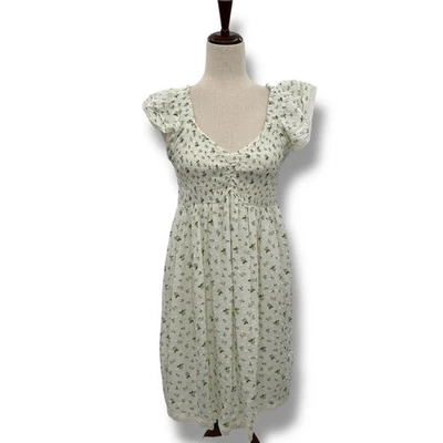 NUEVO Vestido Floral Callado Autoestima Grande Blanco Verde Volantes Solero Cottage N Foto 1 de 4