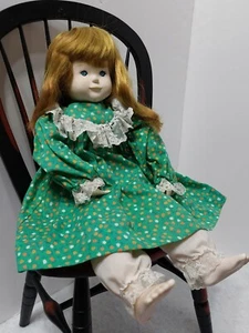 MUÑECAS DE COLECCIÓN DE PAULINE INC. PBJ 13" NIÑA OJOS AZULES CON ATUENDO ORIGINAL - Imagen 1 de 11