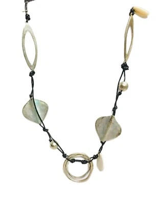 Collar Cordón MOP Largo Tono Plata Mercado Negro Casa Blanca 35" Foto 1 de 4