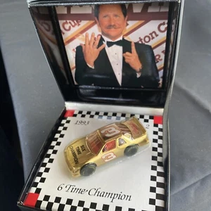 1993 Dale Earnhardt Sr 1:64 #3 Matchbox Super Stars Premios 6 veces campeón - Imagen 1 de 3