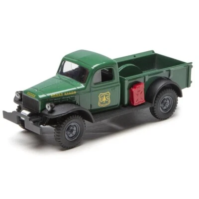 Dodge Power Wagon Denver Die-Cast 1947 escala 1:48 - verde servicio forestal de EE. UU. Foto 1 de 4